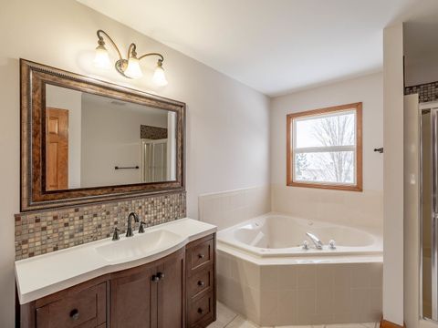 Tiny photo for 21 W Sandstone Court, South Elgin, IL 60177 (MLS # 12543676)