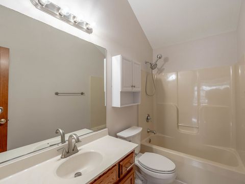 Tiny photo for 21 W Sandstone Court, South Elgin, IL 60177 (MLS # 12543676)