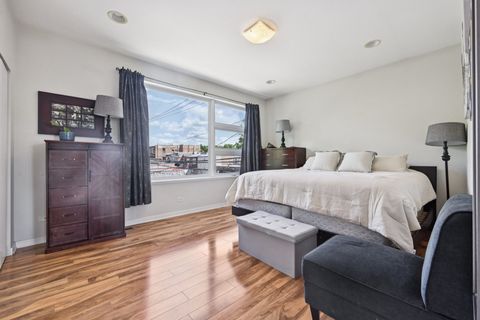 Tiny photo for 1214 N ROCKWELL Street, Chicago, IL 60622 (MLS # 12487296)