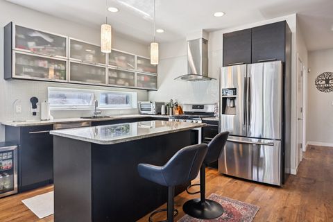 Tiny photo for 1214 N ROCKWELL Street, Chicago, IL 60622 (MLS # 12487296)
