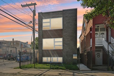 Tiny photo for 1214 N ROCKWELL Street, Chicago, IL 60622 (MLS # 12487296)