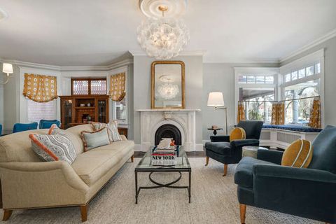 Tiny photo for 1211 Hinman Avenue, Evanston, IL 60202 (MLS # 12599124)