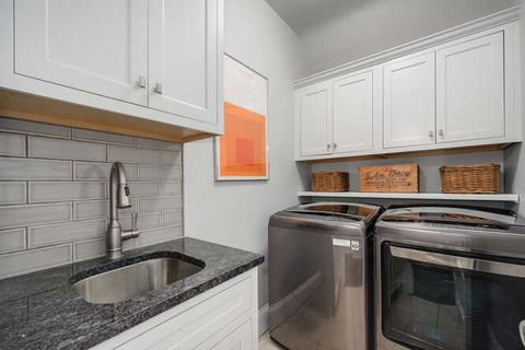 Tiny photo for 1211 Hinman Avenue, Evanston, IL 60202 (MLS # 12599124)