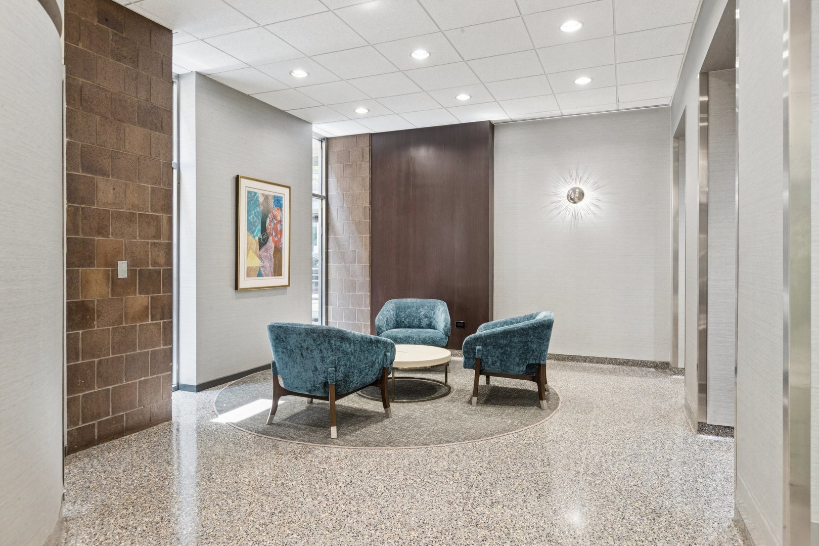 405 N Wabash Avenue 1811