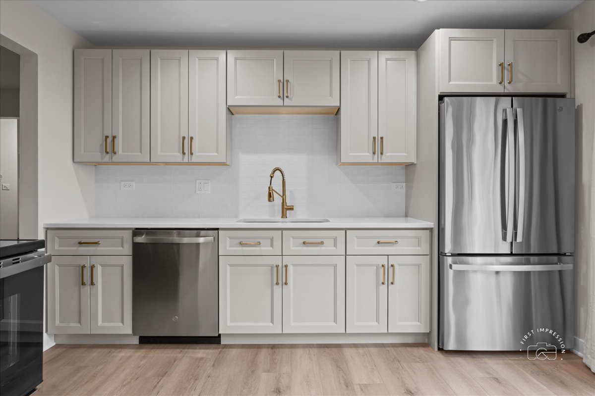 1533 S County Farm Road 1-4