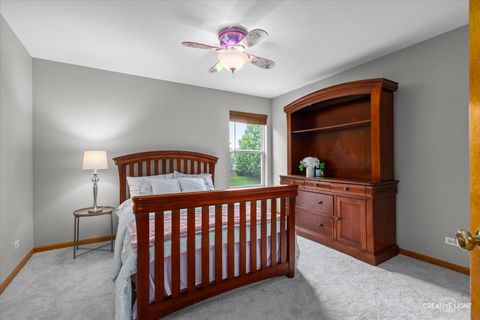 Tiny photo for 404 Kent Court, Oswego, IL 60543 (MLS # 12587226)