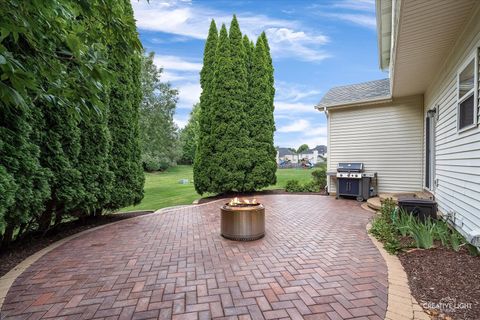 Tiny photo for 404 Kent Court, Oswego, IL 60543 (MLS # 12587226)