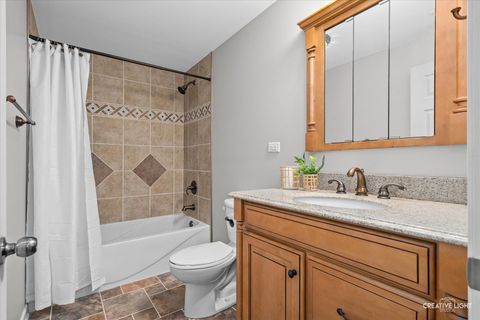 Tiny photo for 404 Kent Court, Oswego, IL 60543 (MLS # 12587226)