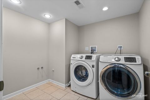 Tiny photo for 404 Kent Court, Oswego, IL 60543 (MLS # 12587226)