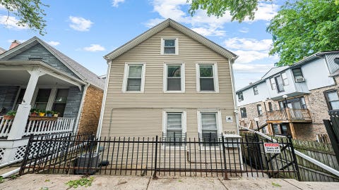 Photo of 2040 W Charleston Street, Chicago, IL 60647 (MLS # 12688343)