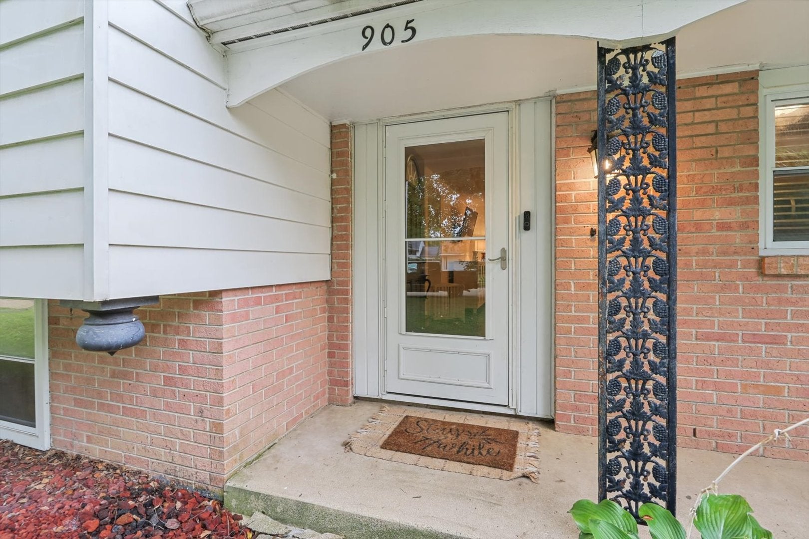 905 Stratford Drive