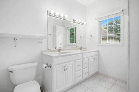 Tiny photo for 60 E Hattendorf Avenue, Roselle, IL 60172 (MLS # 12714752)