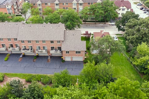 Tiny photo for 60 E Hattendorf Avenue, Roselle, IL 60172 (MLS # 12714752)