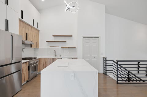Tiny photo for 60 E Hattendorf Avenue, Roselle, IL 60172 (MLS # 12714752)