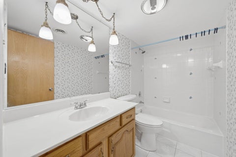Tiny photo for 1025 S Fernandez Avenue #2B, Arlington Heights, IL 60005 (MLS # 12708948)