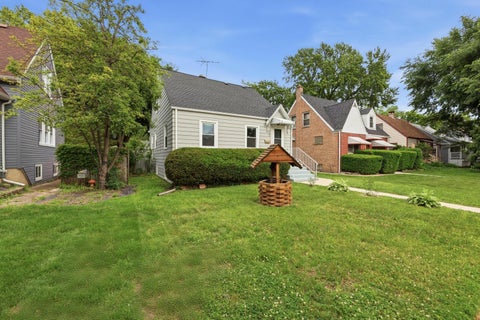 Tiny photo for 9709 51st Avenue, Oak Lawn, IL 60453 (MLS # 12669760)