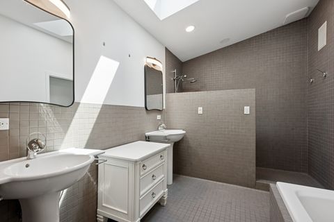 Tiny photo for 1428 N Mohawk Street #A, Chicago, IL 60610 (MLS # 12423236)