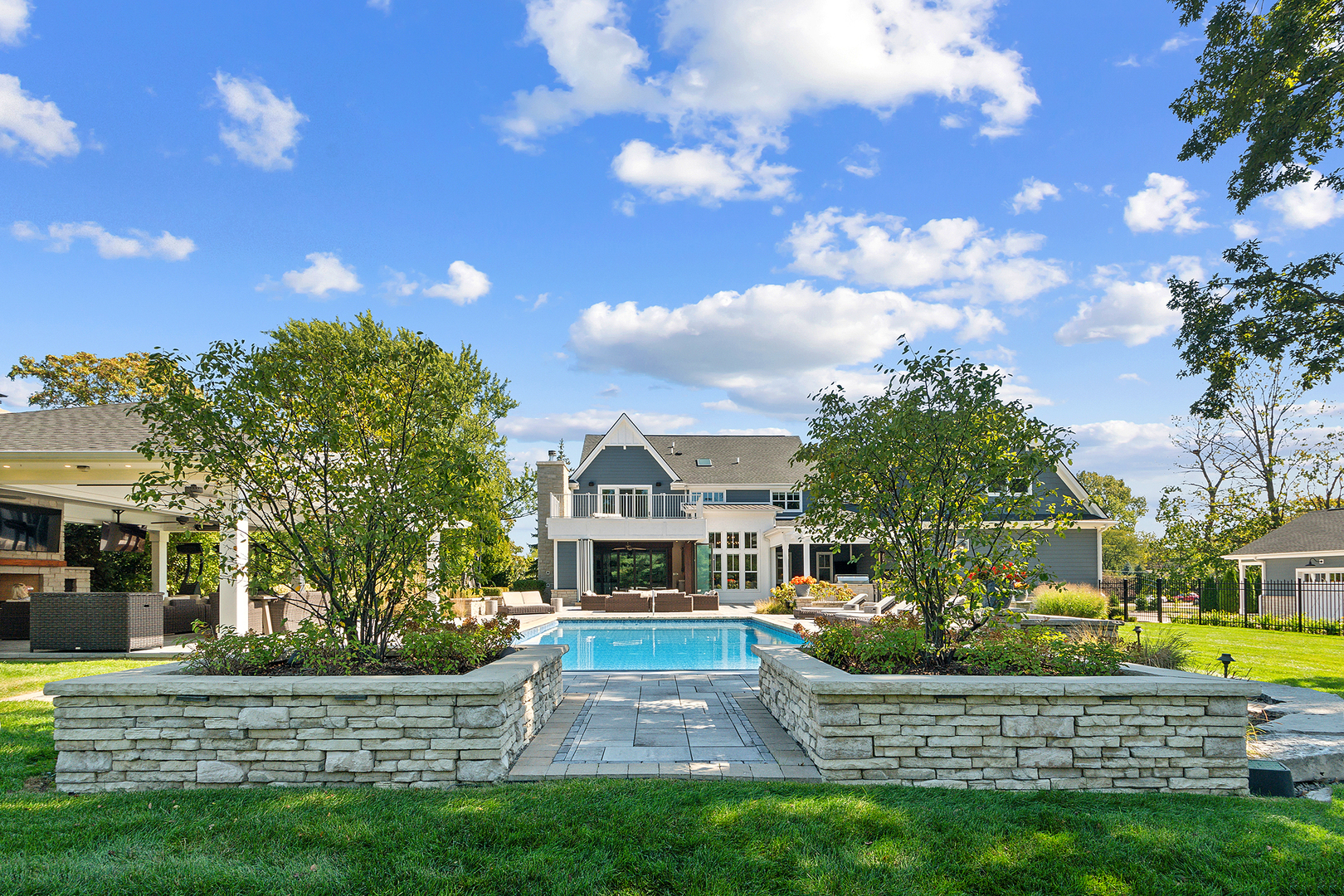 320 N 95th Avenue