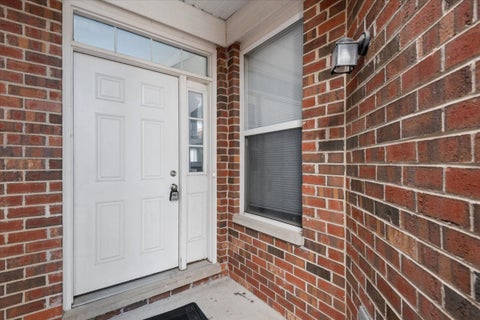 Tiny photo for 1690 Buckingham Drive, Des Plaines, IL 60018 (MLS # 12771928)