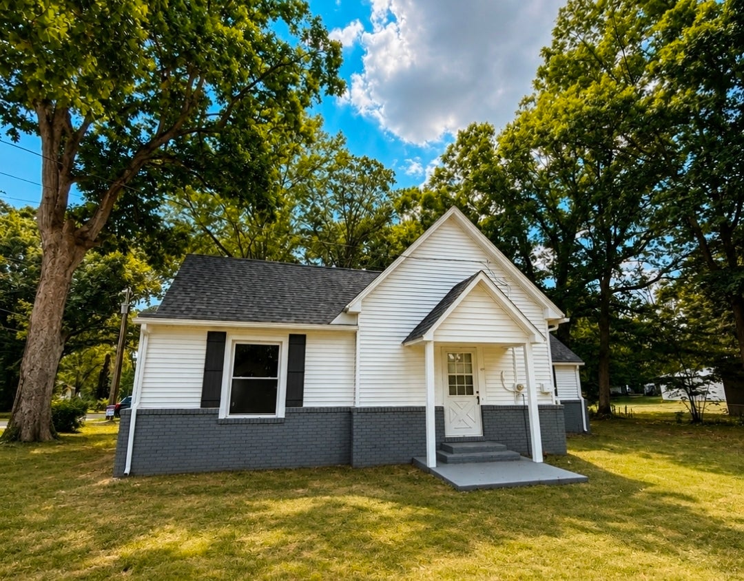 1025 N 7th Street