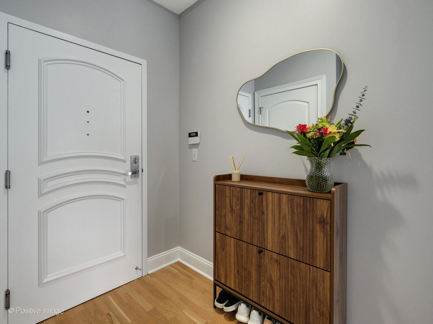 101 W Superior Street 706