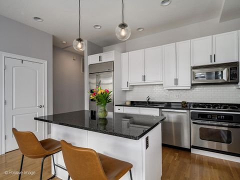 Tiny photo for 101 W Superior Street #706, Chicago, IL 60654 (MLS # 12571645)