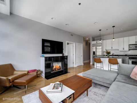 Tiny photo for 101 W Superior Street #706, Chicago, IL 60654 (MLS # 12571645)