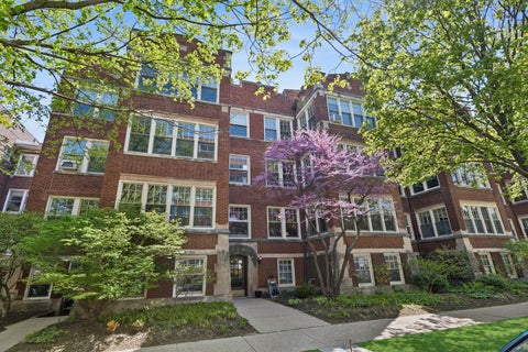 Photo of 805 Hinman Avenue #1, Evanston, IL 60202 (MLS # 12575868)