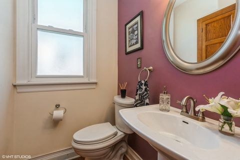 Tiny photo for 6316 N MAGNOLIA Avenue, Chicago, IL 60660 (MLS # 12475148)