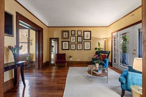 Tiny photo for 6316 N MAGNOLIA Avenue, Chicago, IL 60660 (MLS # 12475148)