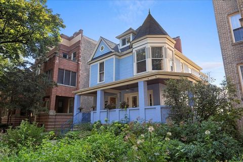 Tiny photo for 6316 N MAGNOLIA Avenue, Chicago, IL 60660 (MLS # 12475148)