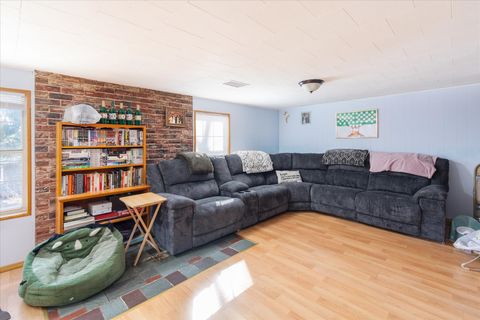 Tiny photo for 609 N Lincoln Street, Utica, IL 61373 (MLS # 12577769)