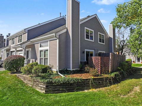 Tiny photo for 1348 N Knollwood Drive, Palatine, IL 60067 (MLS # 12793375)