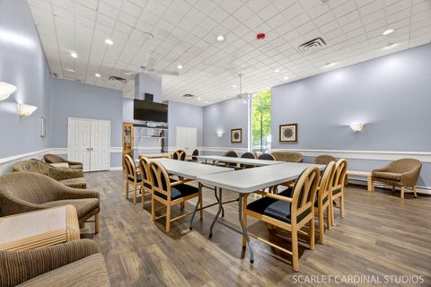 Tiny photo for 40 N Tower Road #11E, Oak Brook, IL 60523 (MLS # 12461764)