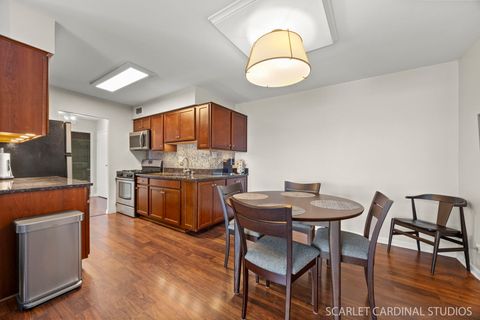 Tiny photo for 40 N Tower Road #11E, Oak Brook, IL 60523 (MLS # 12461764)