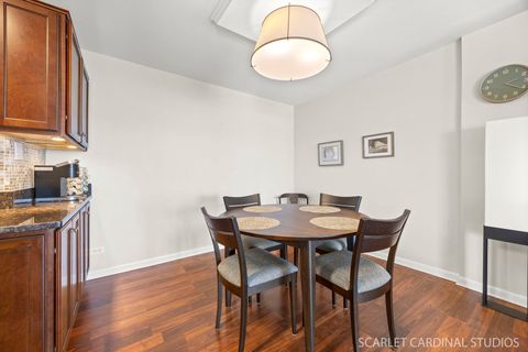 Tiny photo for 40 N Tower Road #11E, Oak Brook, IL 60523 (MLS # 12461764)