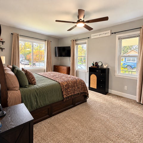 Tiny photo for 1104 Pine Street, Fox River Grove, IL 60021 (MLS # 12795094)