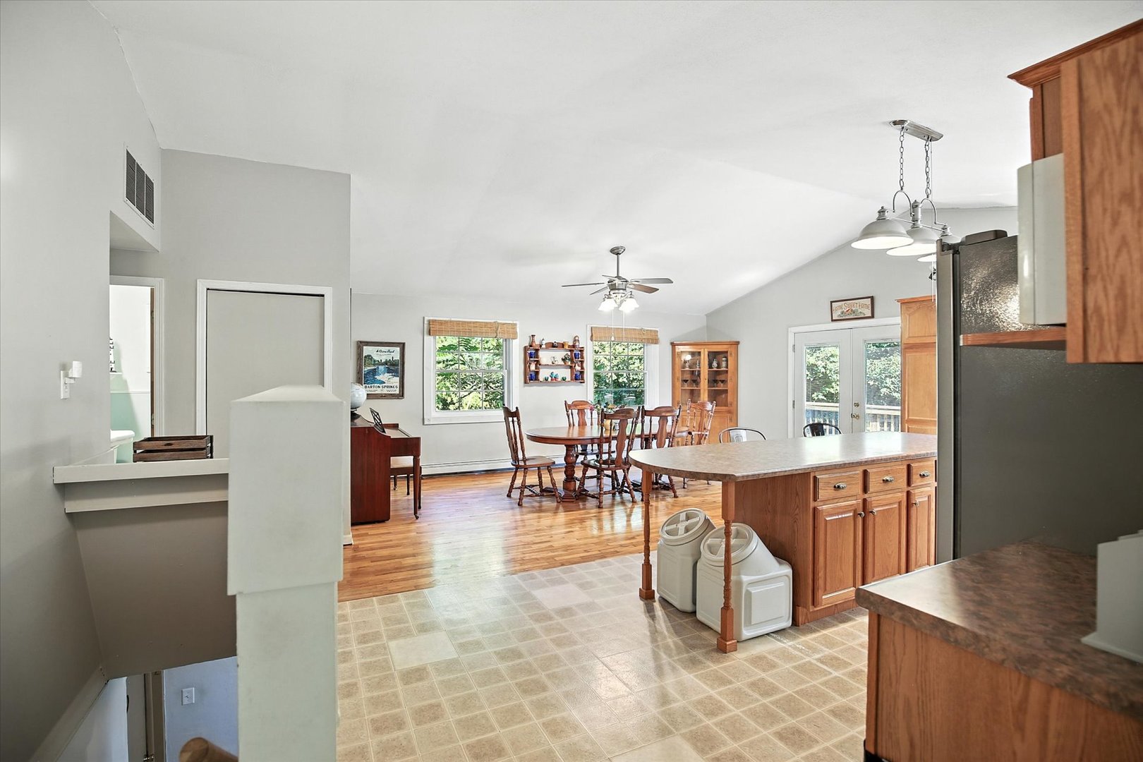 306 E South Mahomet Road