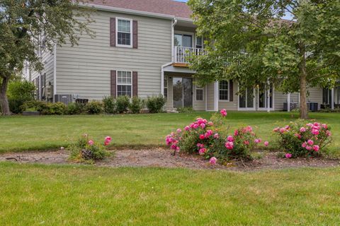 Tiny photo for Streamwood, IL 60107 (MLS # 12709672)