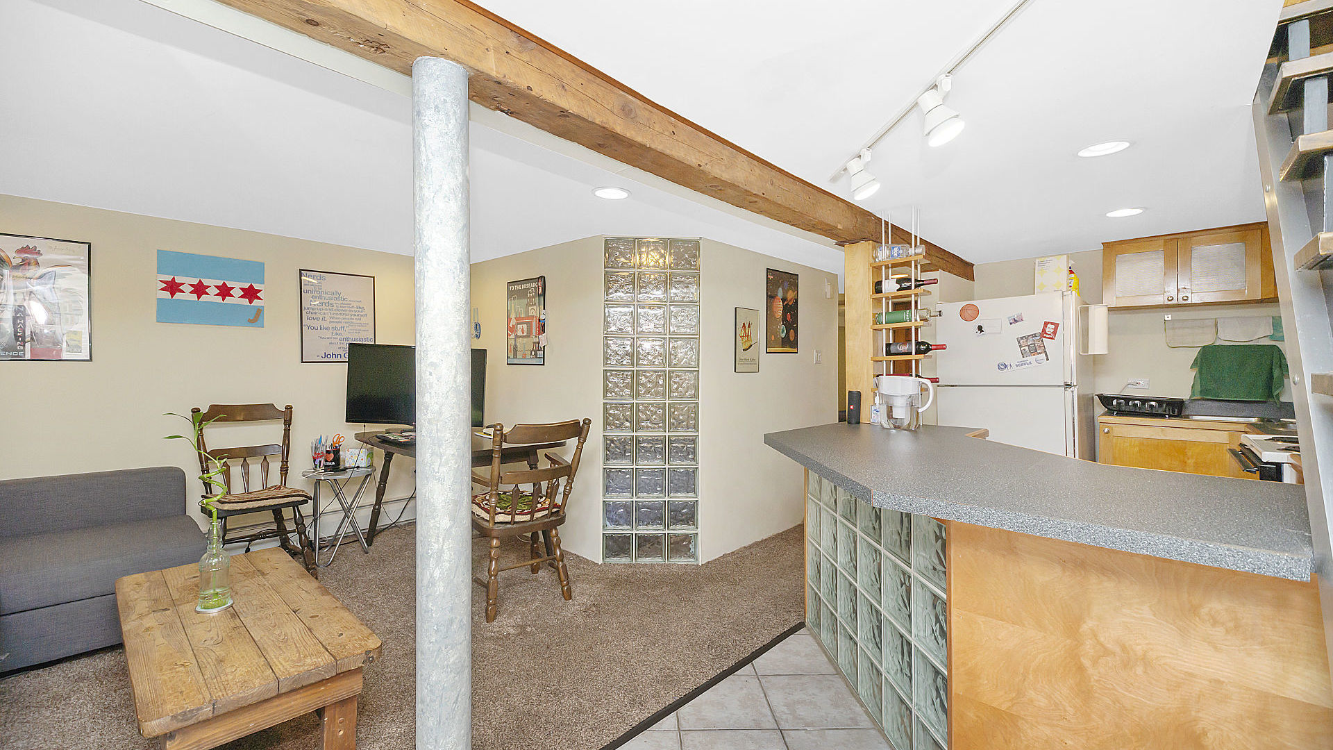 1352 N Oakley Boulevard G