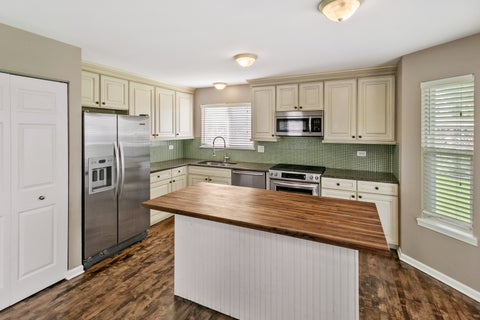 Tiny photo for 3 RIDGE Court, South Elgin, IL 60177 (MLS # 12735473)
