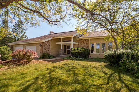 Photo of 6320 Rowland Road, Huntley, IL 60142 (MLS # 12417505)
