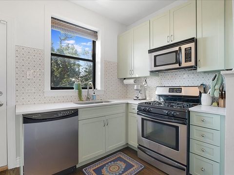 Tiny photo for 2711 W Altgeld Street #2, Chicago, IL 60647 (MLS # 12466902)