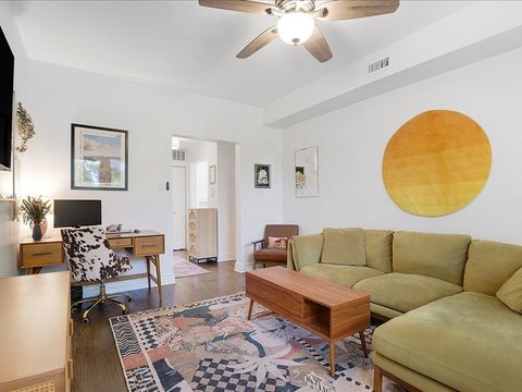 Tiny photo for 2711 W Altgeld Street #2, Chicago, IL 60647 (MLS # 12466902)