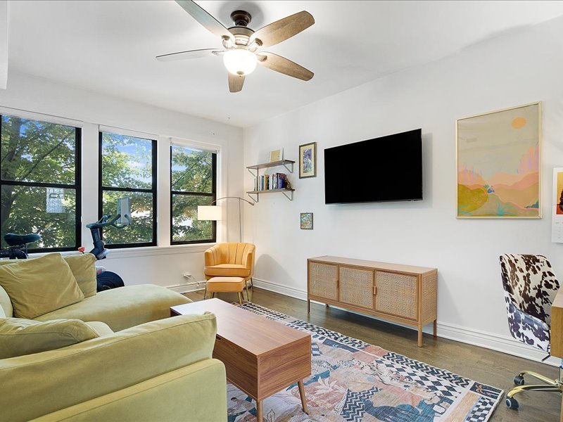 2711 W Altgeld Street 2