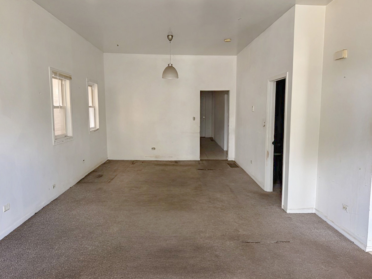 663 W 117th Place
