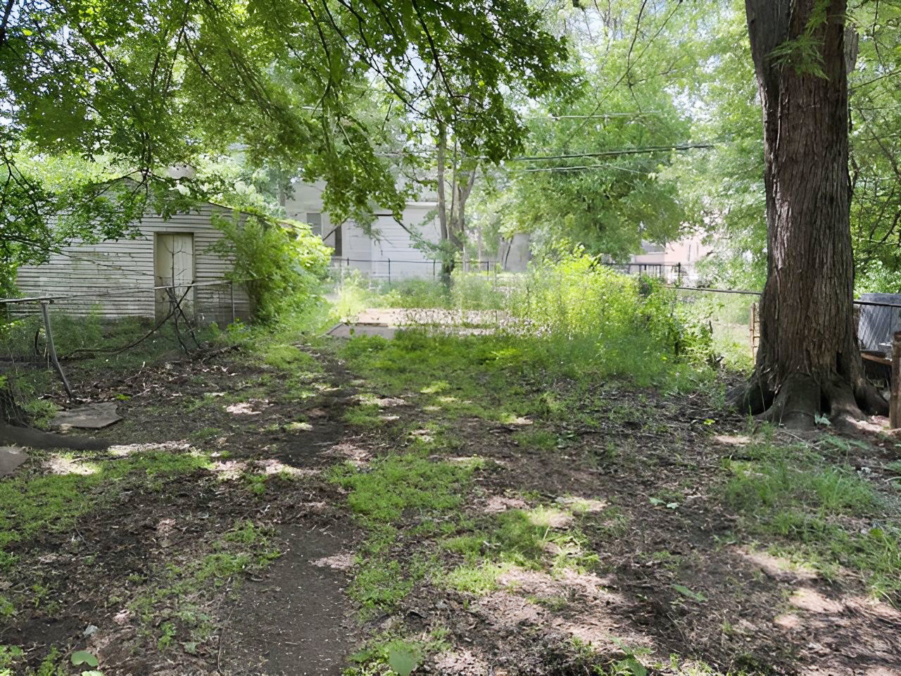663 W 117th Place