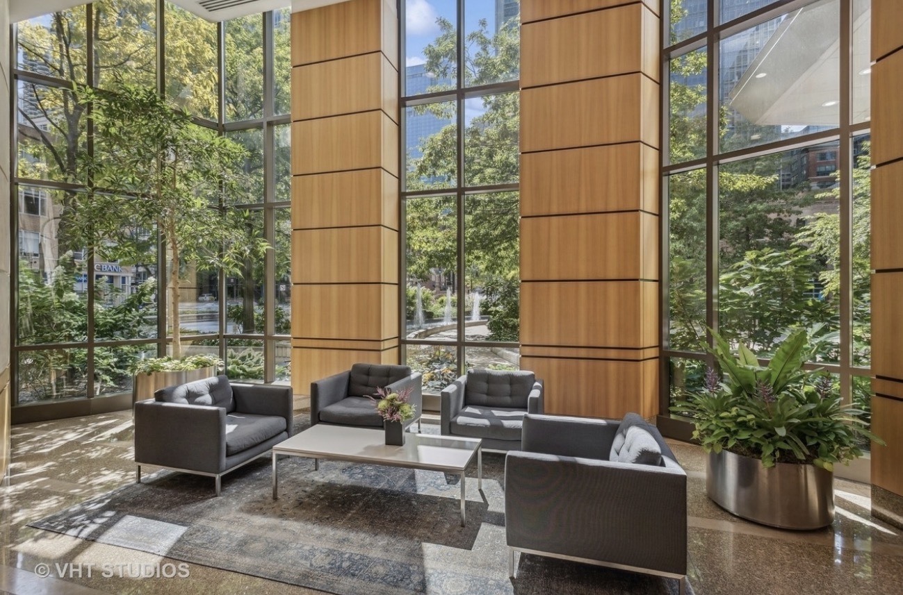 400 N LaSalle Street 3506