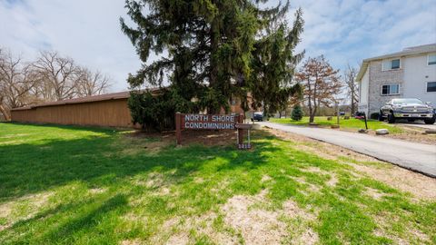 Tiny photo for 1010 Arlene Court #5, Bloomington, IL 61701 (MLS # 12605655)