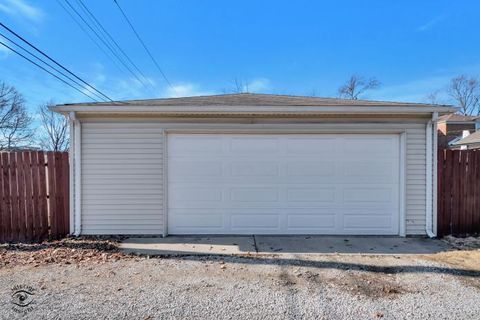 Tiny photo for 9857 S Hamlin Avenue, Evergreen Park, IL 60805 (MLS # 12563433)